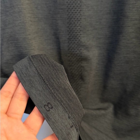 lululemon athletica Charcoal Long Sleeve Top - Picture 5 of 5